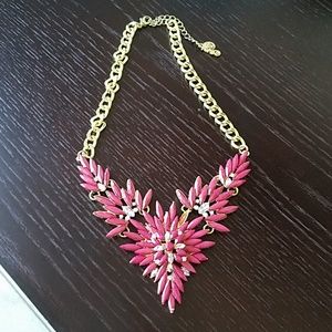 Necklace with stones detail